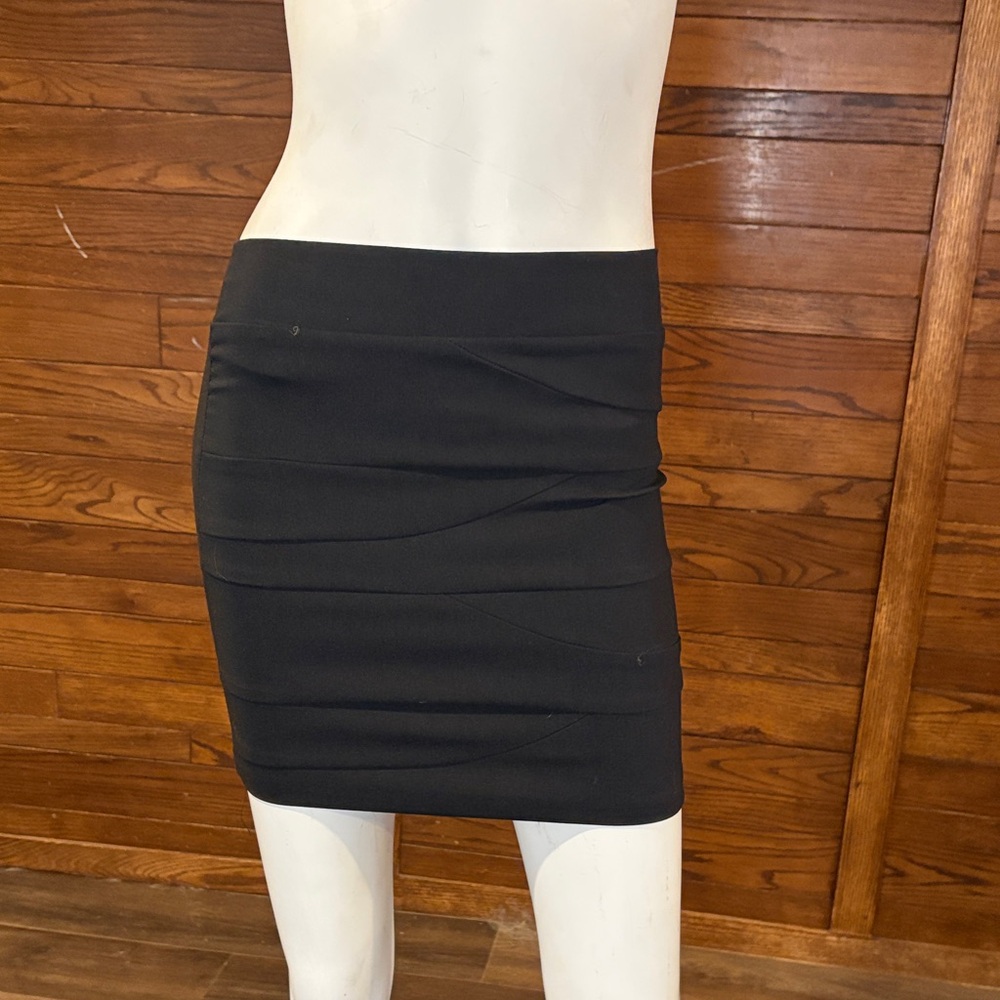 Eclipse Black Layered Bandage Mini